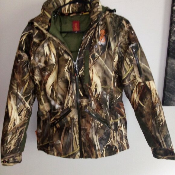 SHE camo jacket - Picture 1 of 9